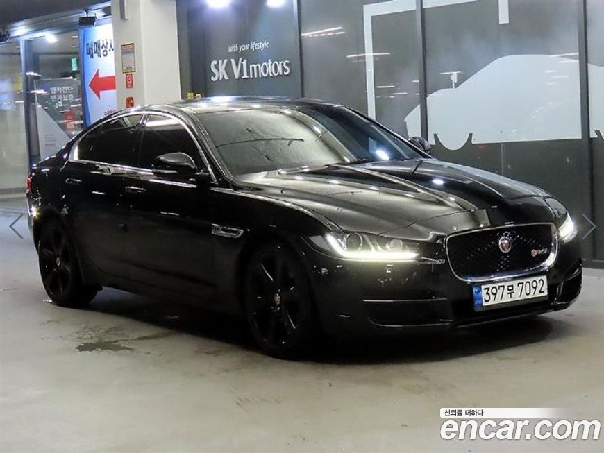 Jaguar XE 2016
