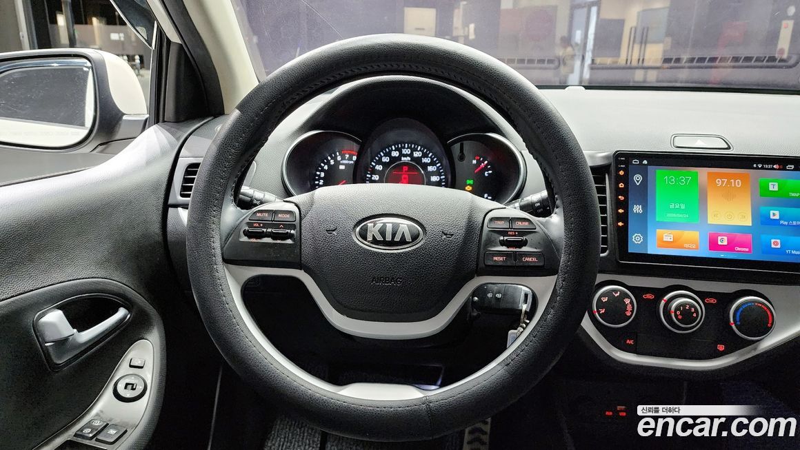 Kia morning 2016