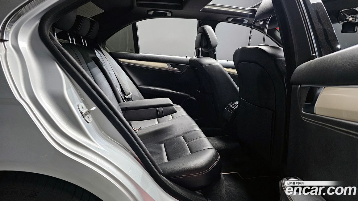 Mercedes-Benz C-Class 2013