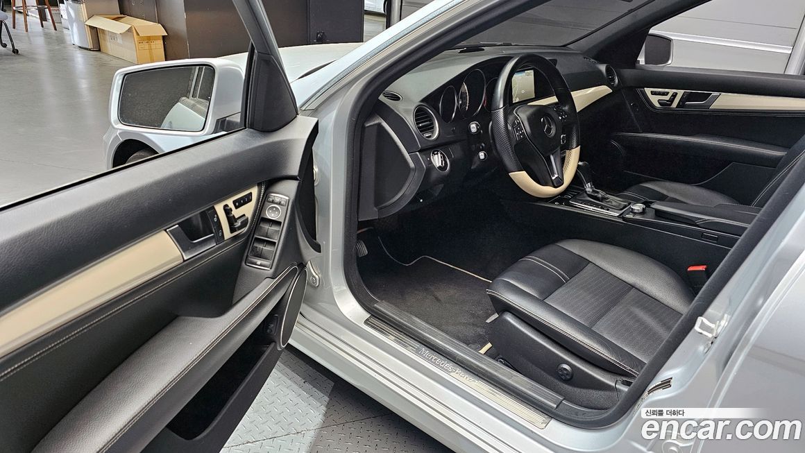 Mercedes-Benz C-Class 2013