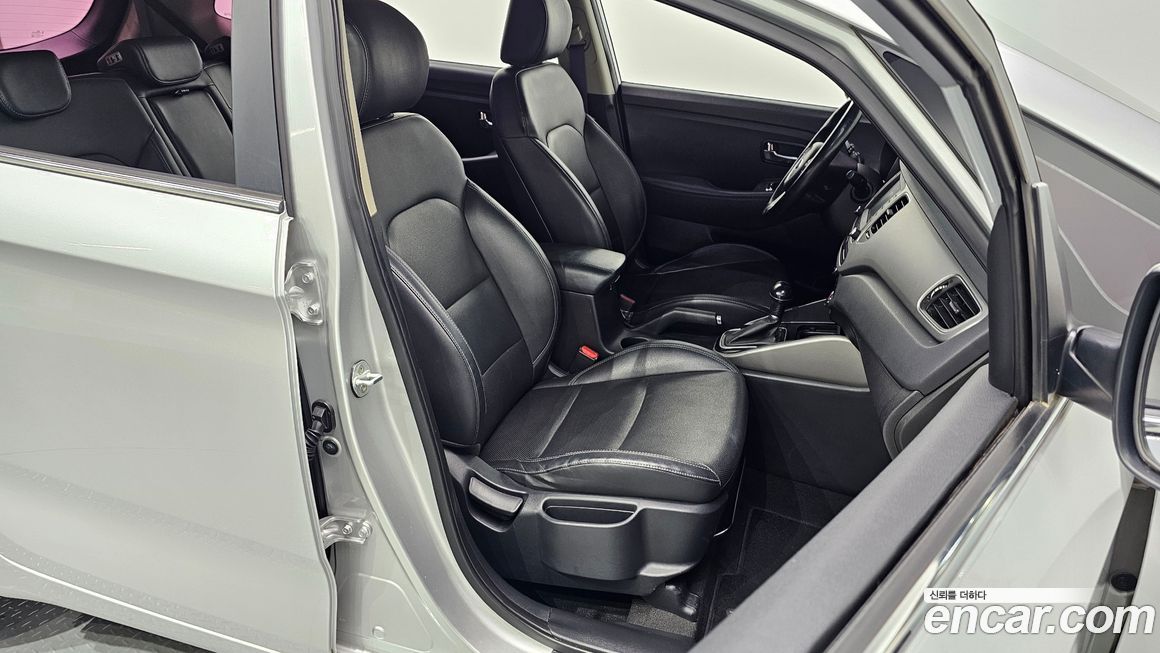 Kia Carens 2017