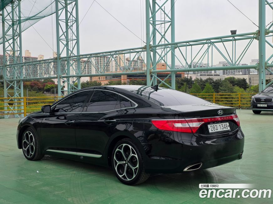 Hyundai Grandeur 2014