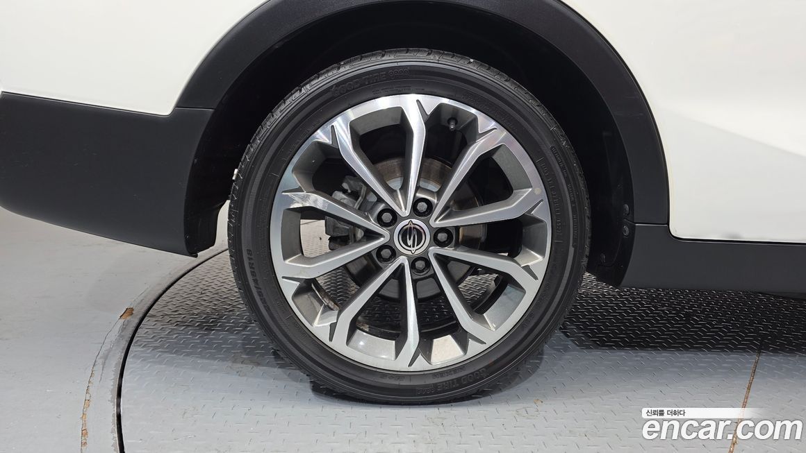 KG_Mobility_Ssangyong TIBOLI 2017