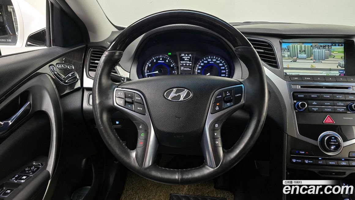 Hyundai Grandeur 2016