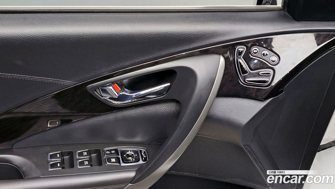 Hyundai Grandeur 2016