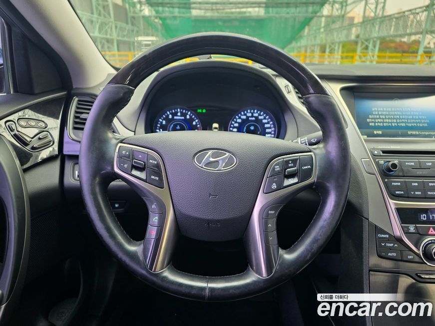 Hyundai Grandeur 2014