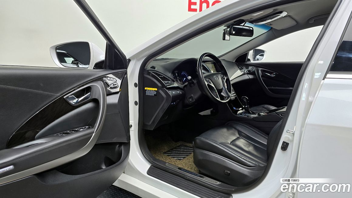 Hyundai Grandeur 2016