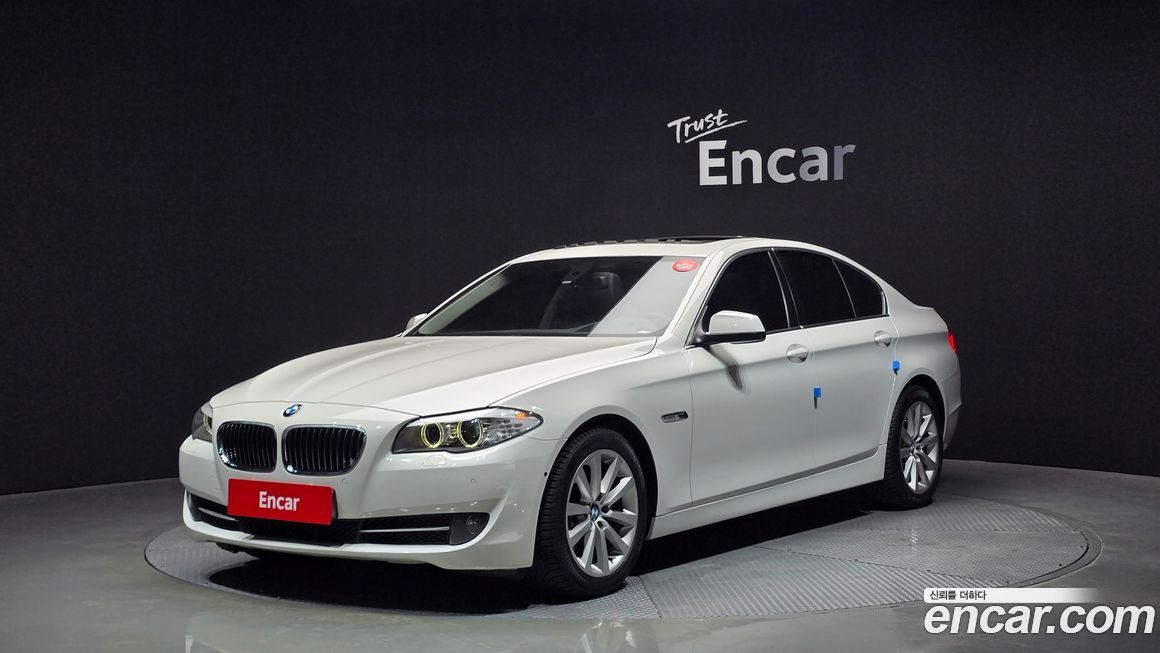 BMW 5-Series 2011