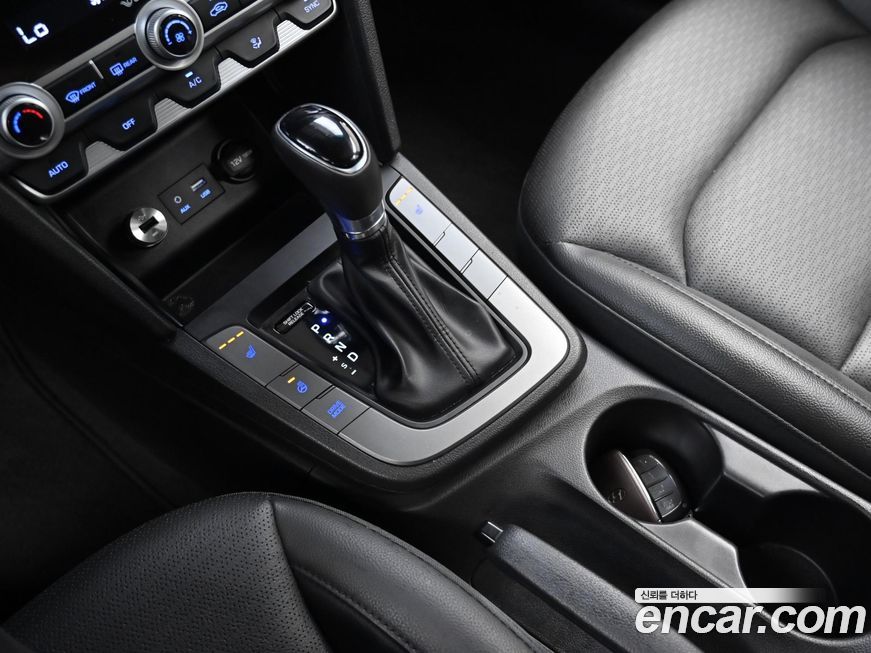 Hyundai AVANTE 2019