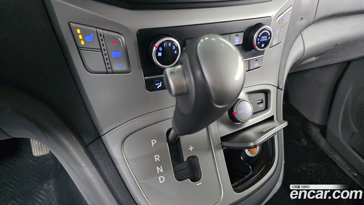 Hyundai Starex 2016