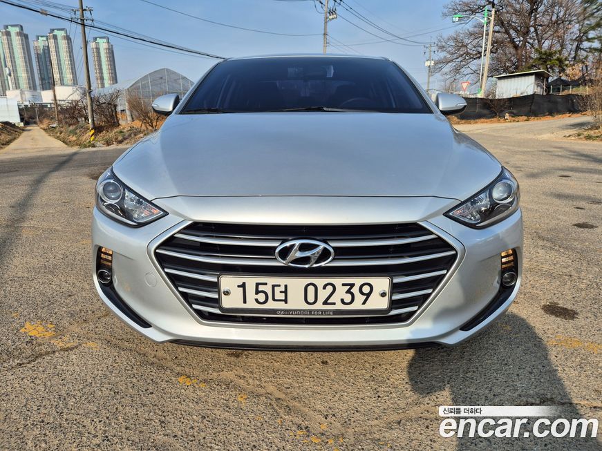 Hyundai AVANTE 2016
