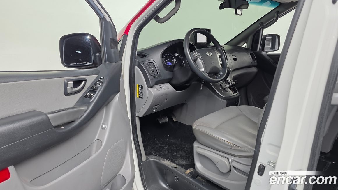 Hyundai Starex 2016