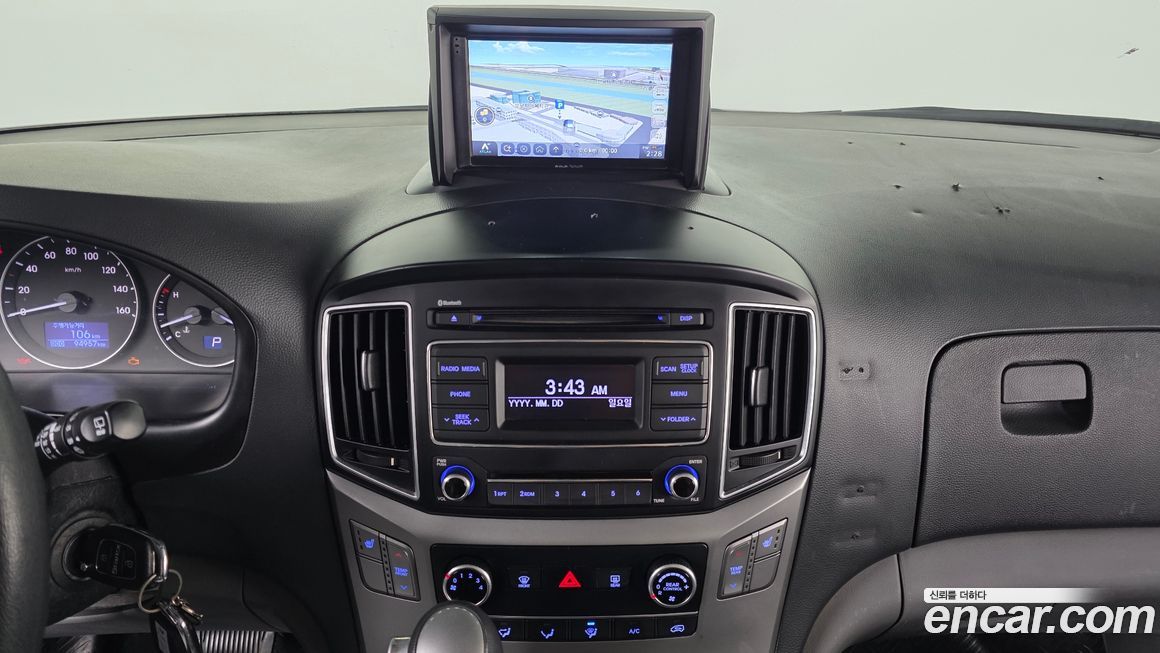 Hyundai Starex 2016