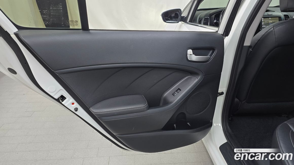 Kia K3 2017