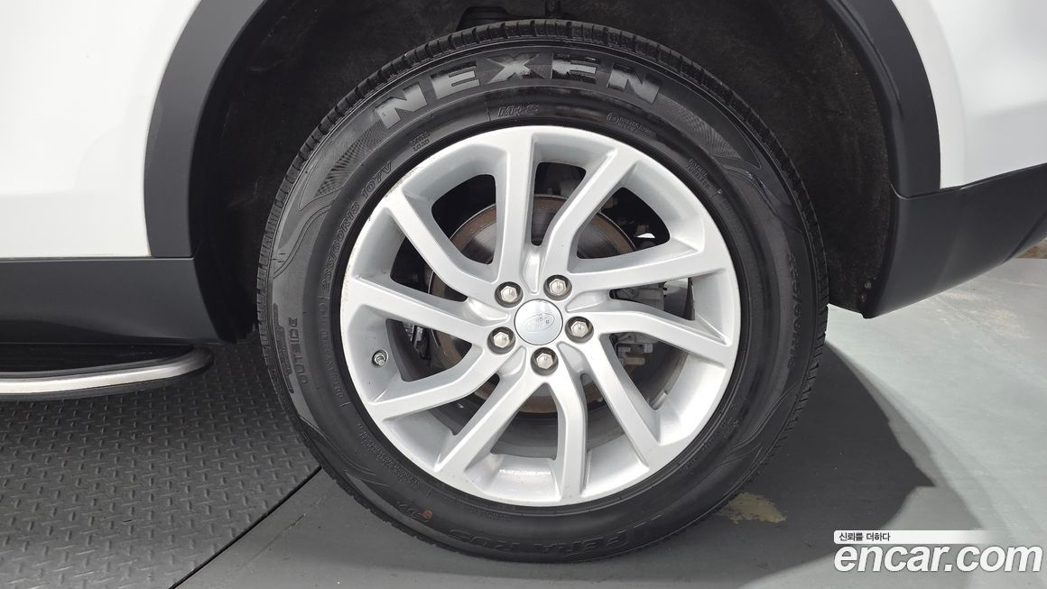 Land Rover Discovery Sport 2017
