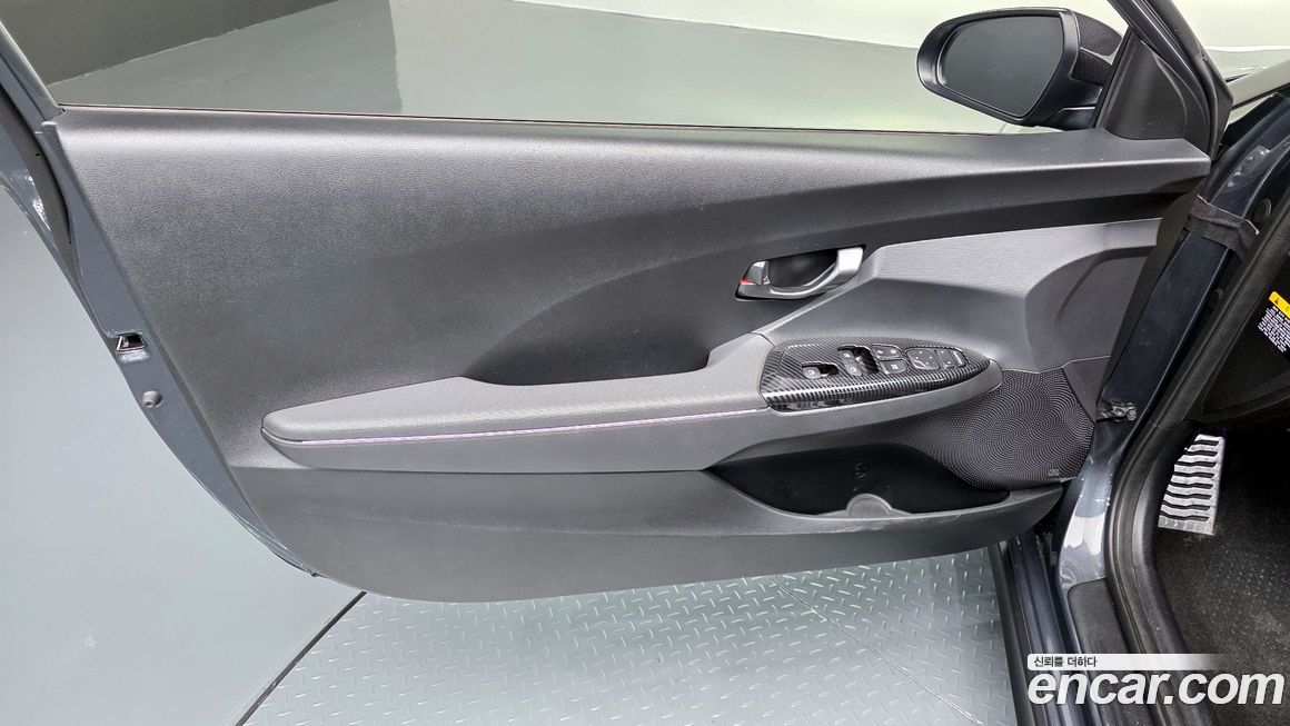 Hyundai Veloster 2020