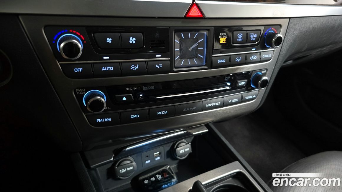 Hyundai Genesis 2016