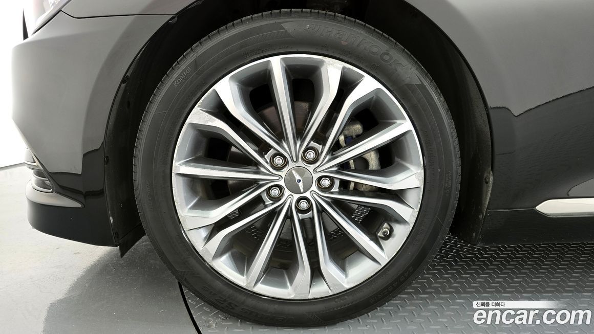 Hyundai Genesis 2016