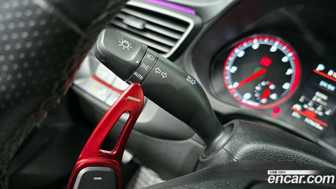 Hyundai Veloster 2020