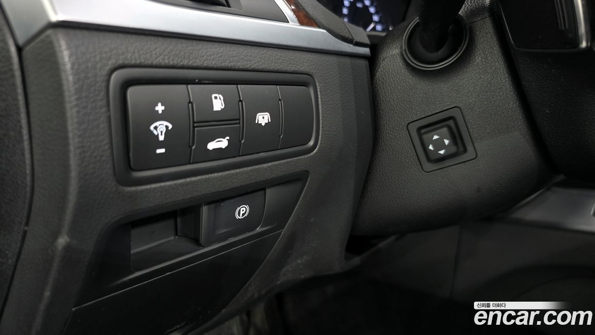 Hyundai Genesis 2016