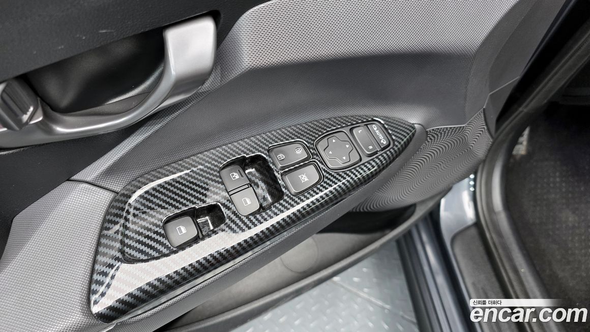 Hyundai Veloster 2020