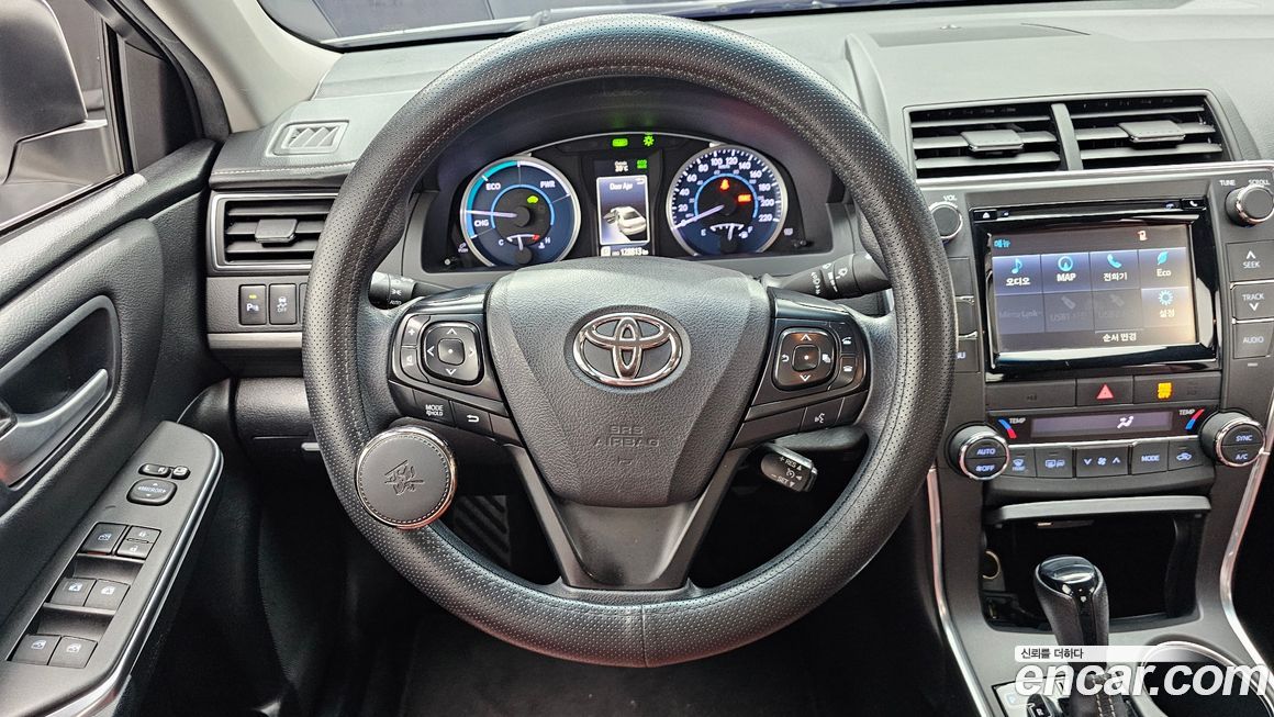 Toyota Camry 2016