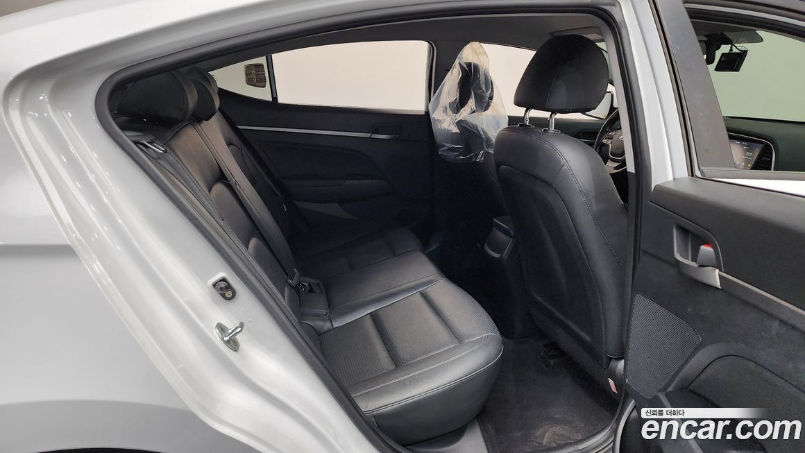 Hyundai AVANTE 2018