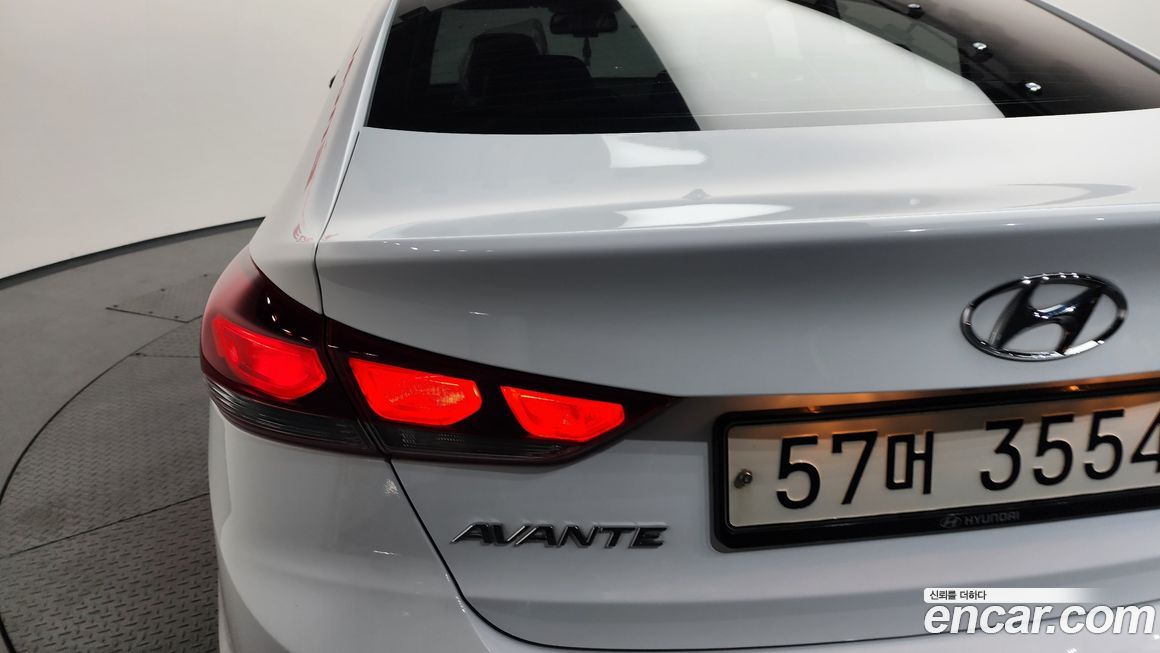 Hyundai AVANTE 2018