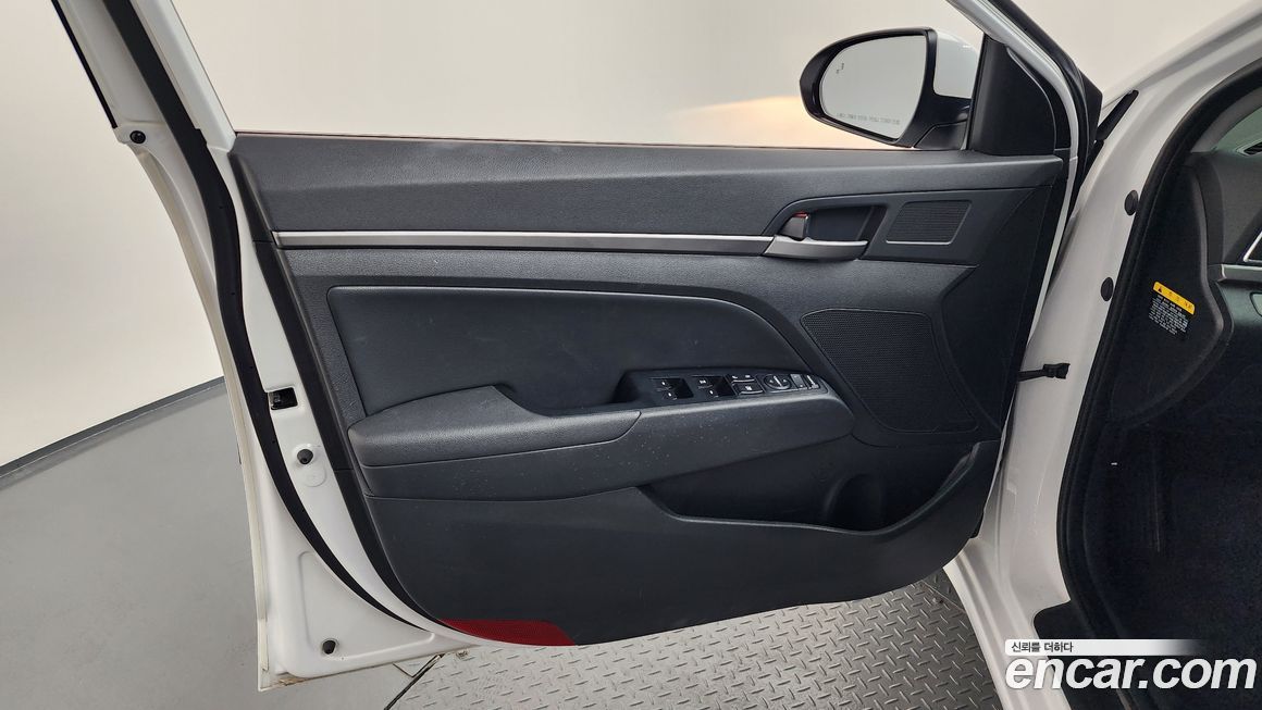 Hyundai AVANTE 2018