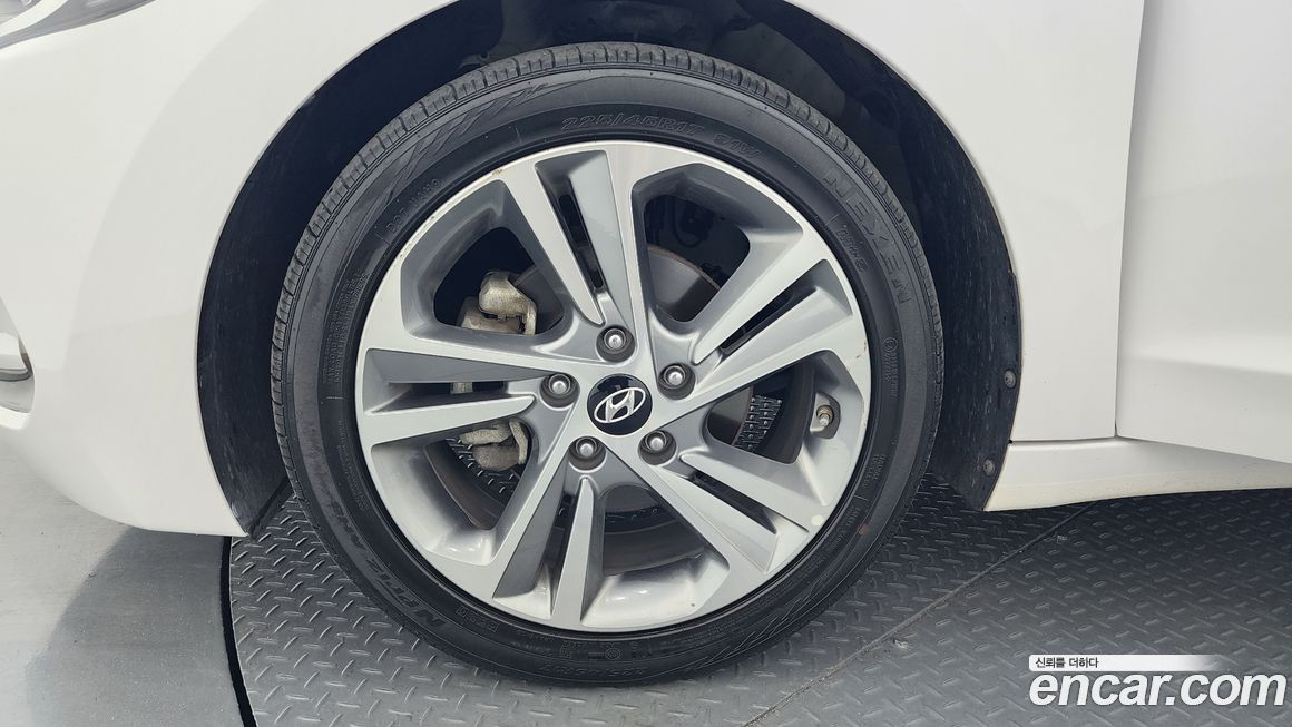 Hyundai AVANTE 2018