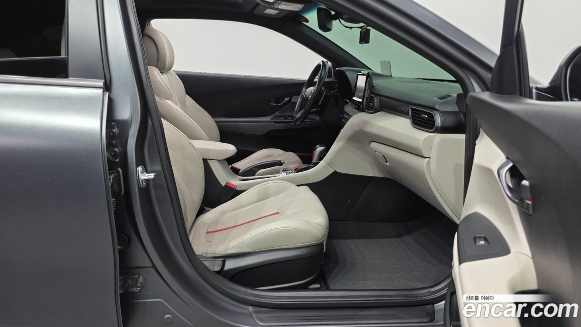 Hyundai Veloster 2018