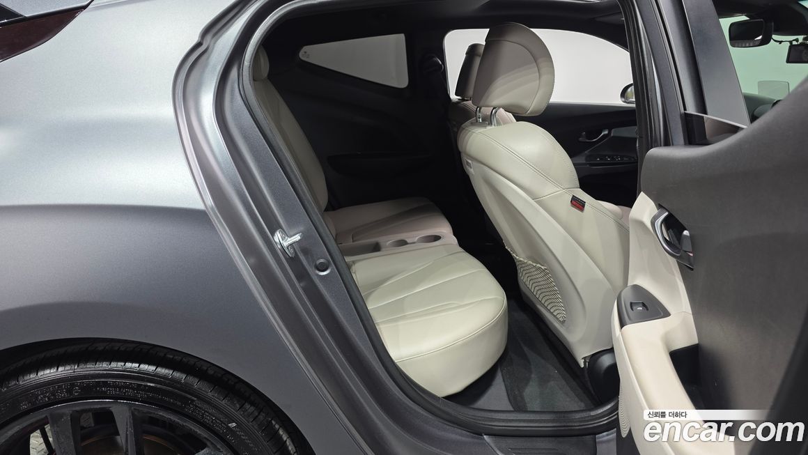 Hyundai Veloster 2018