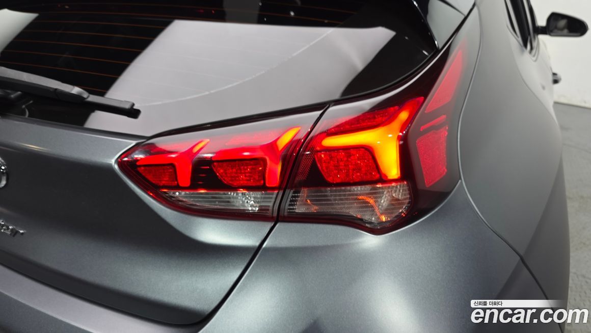 Hyundai Veloster 2018