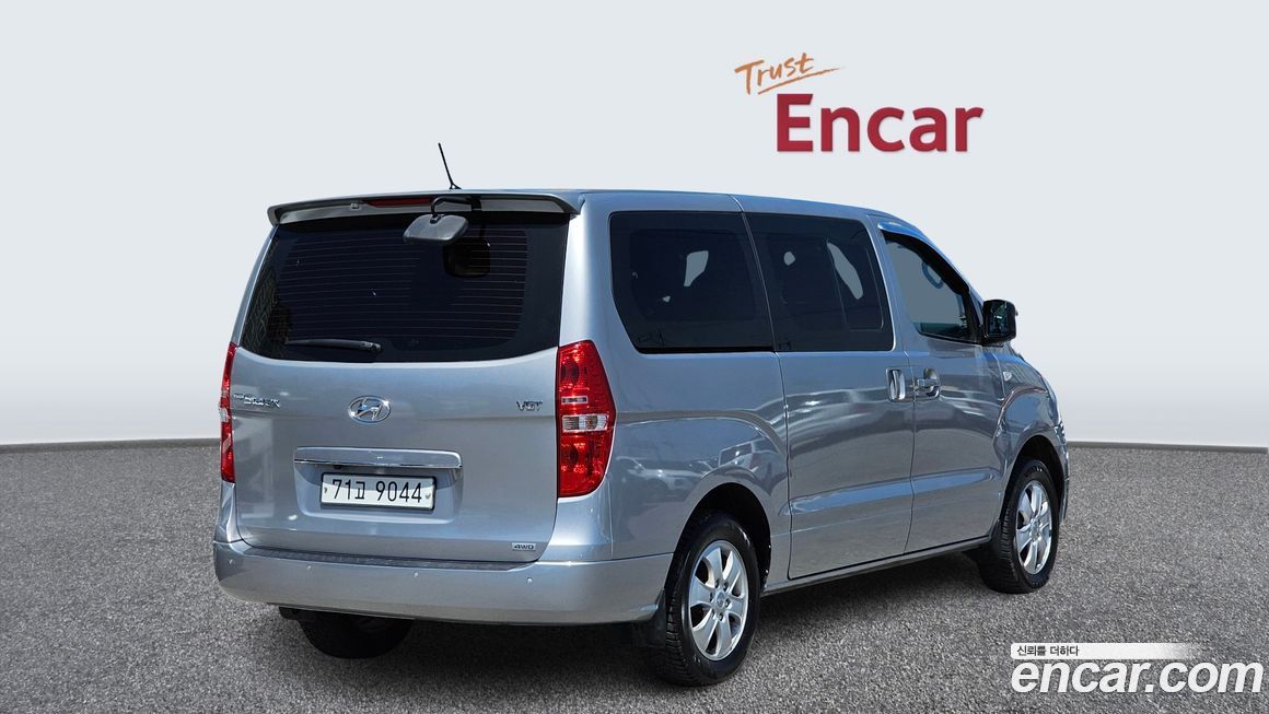 Hyundai Starex 2017
