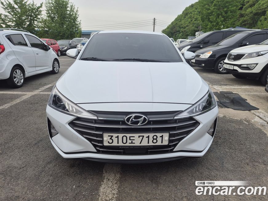 Hyundai AVANTE 2020