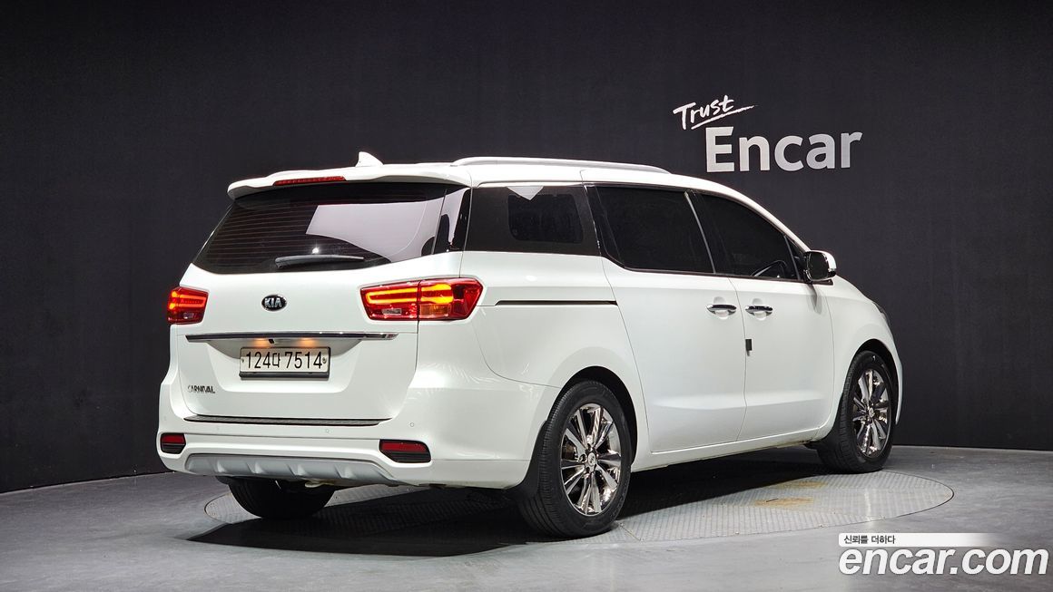 Kia Canival 2019