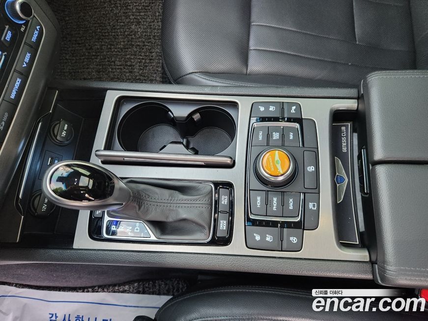 Hyundai Genesis 2016