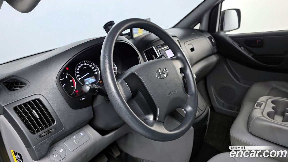 Hyundai Starex 2021