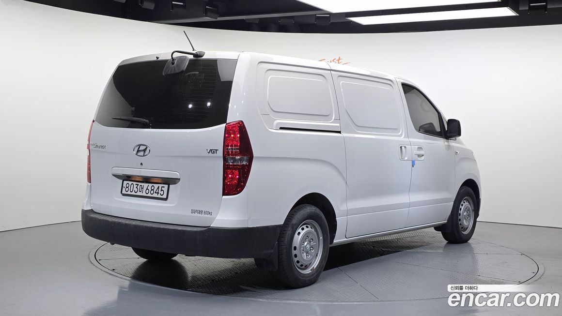 Hyundai Starex 2021
