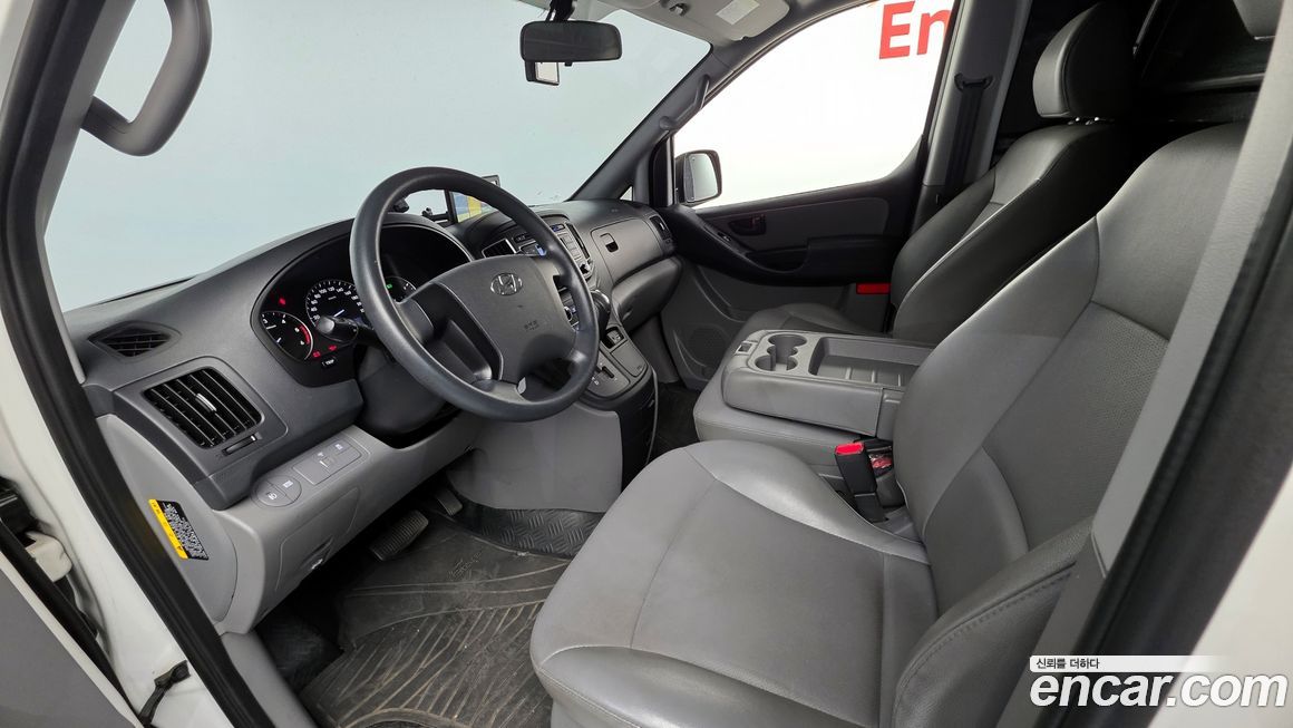 Hyundai Starex 2021