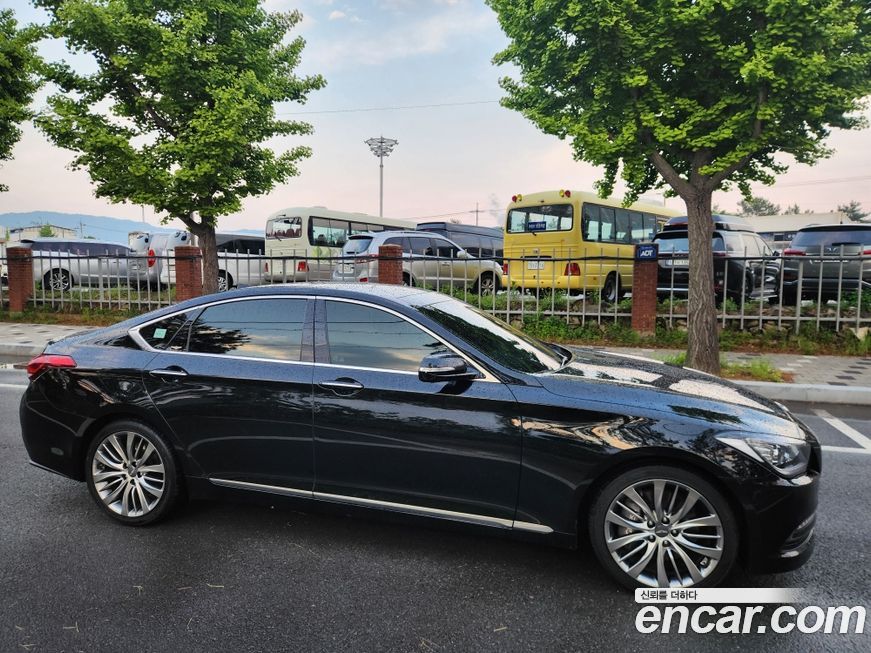 Hyundai Genesis 2016