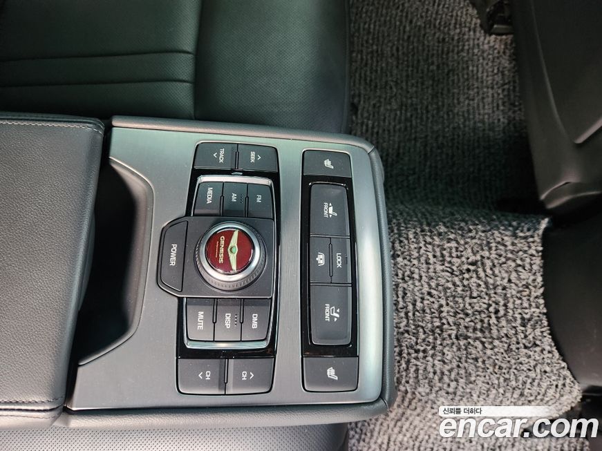 Hyundai Genesis 2016
