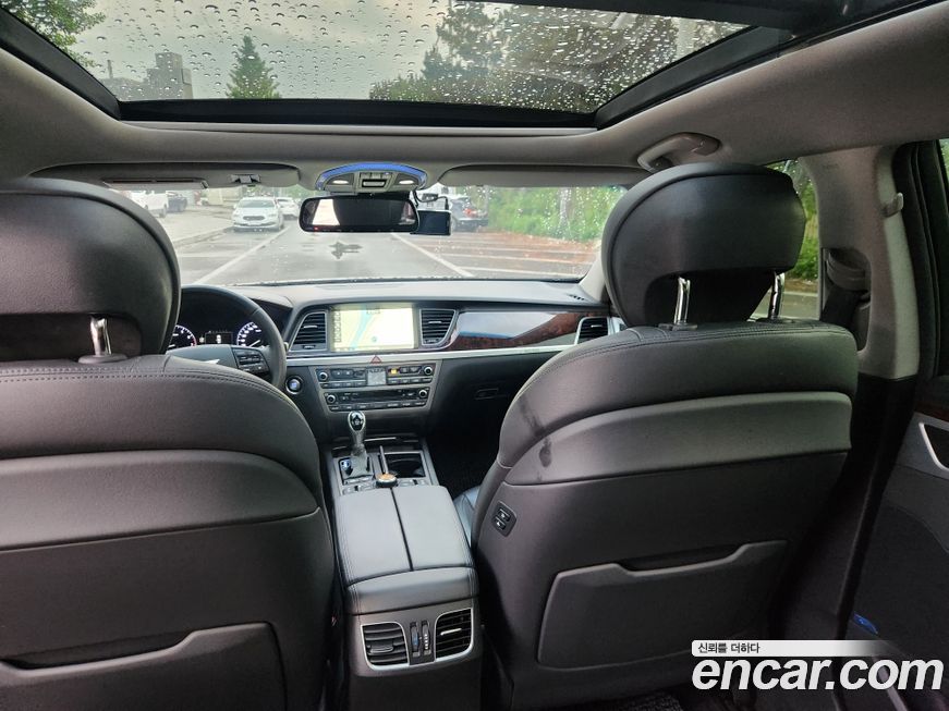 Hyundai Genesis 2016