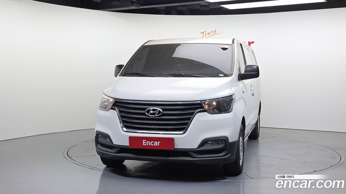 Hyundai Starex 2021