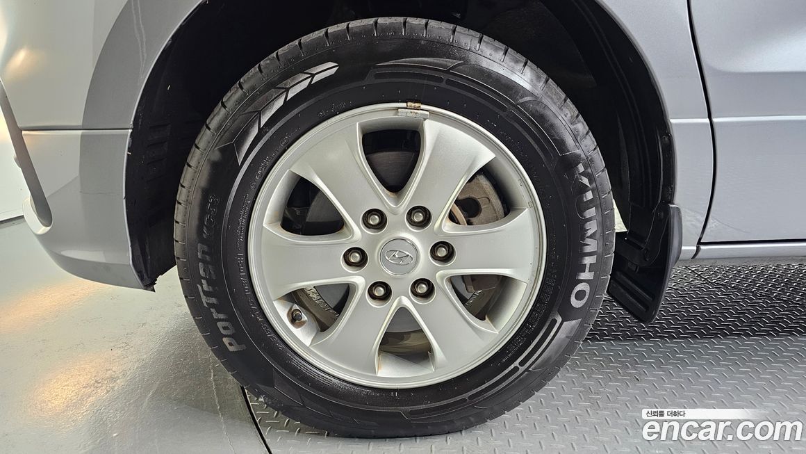 Hyundai Starex 2021