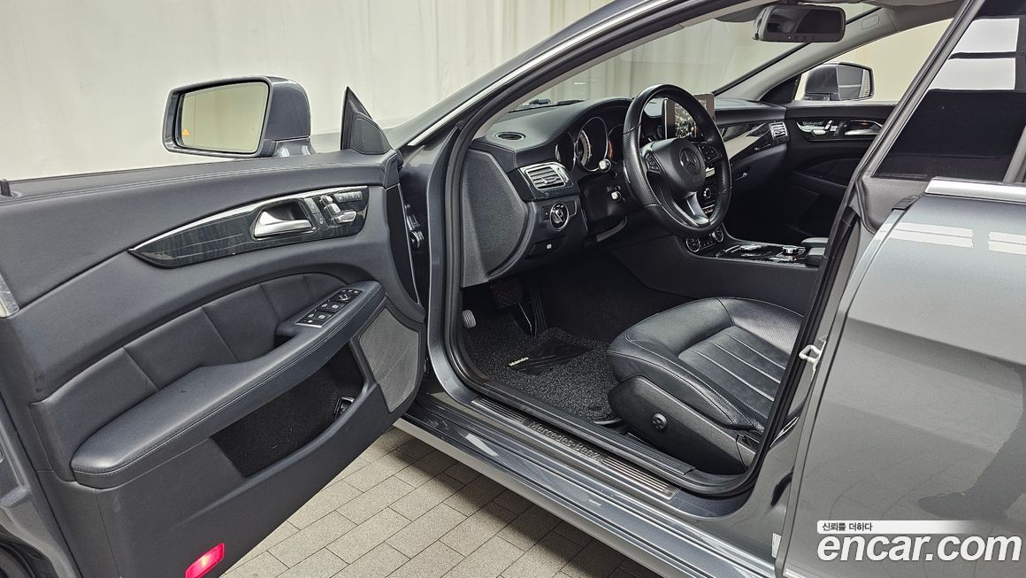 Mercedes-Benz CLS-Class 2016