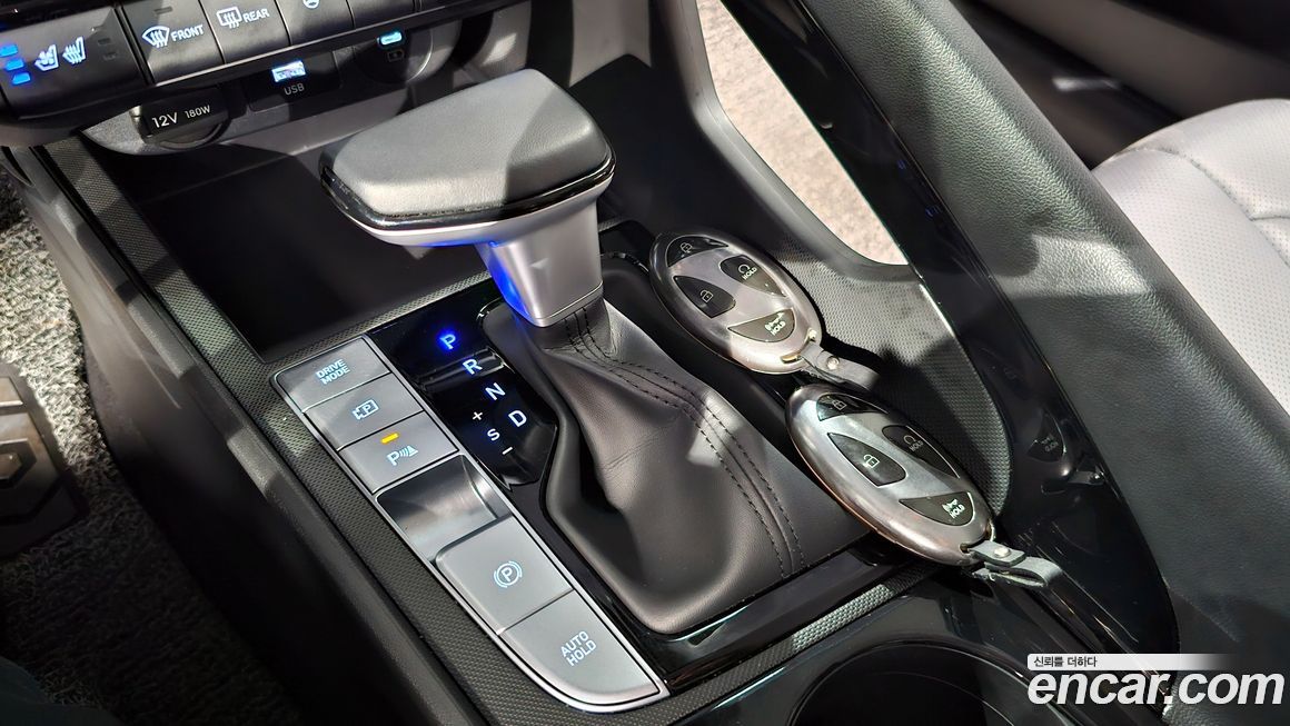Hyundai AVANTE 2024