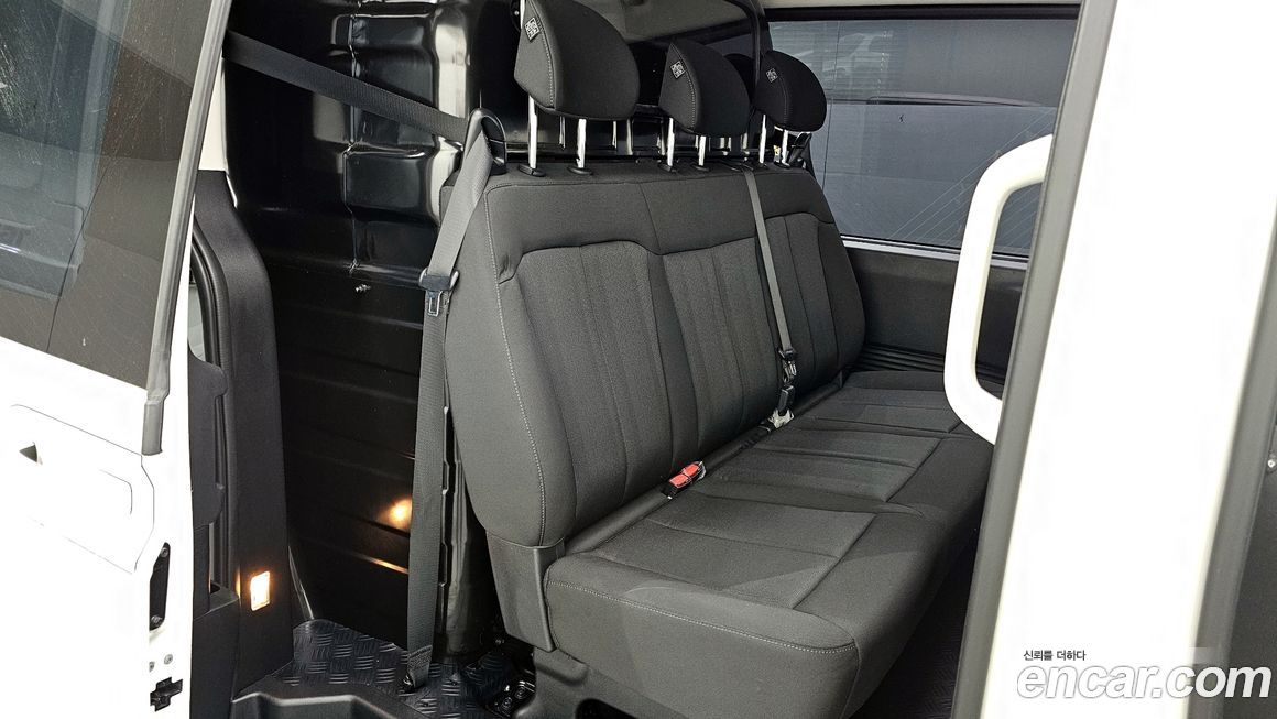 Hyundai Staria 2022