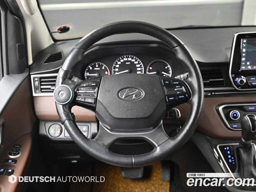 Hyundai Starex 2018