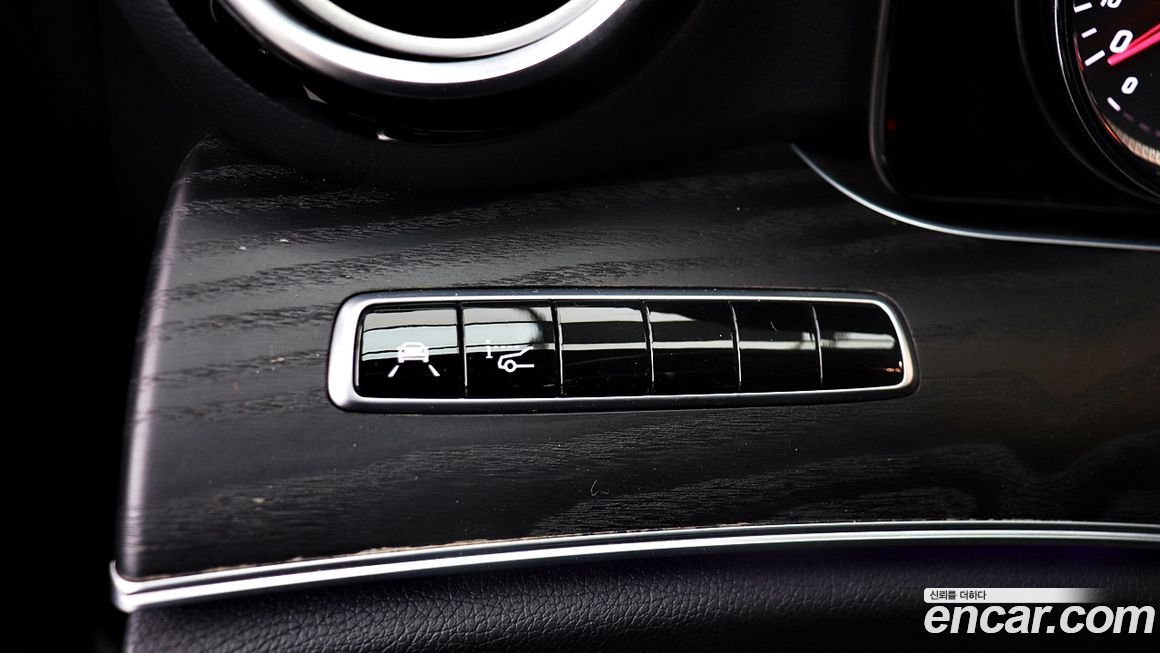 Mercedes-Benz E-Class 2018